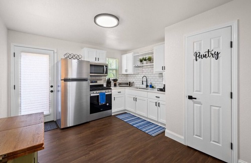 Wichita Falls Casa | All American Bungalow