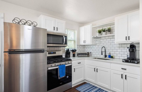 Wichita Falls Casa | All American Bungalow