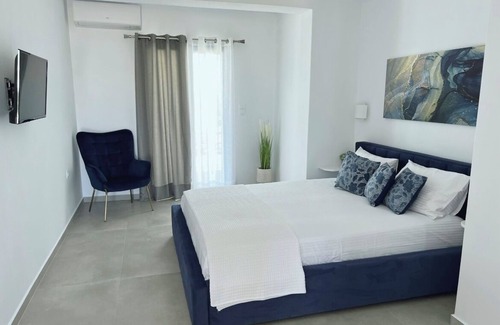 Ampelas Condominio | All Blue Suites