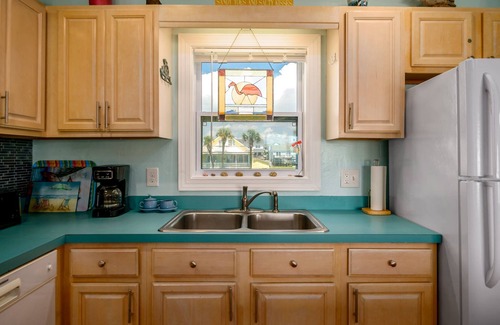 Holden Beach Casa | "All Good" Oceanfront 2 bedrooms, 2 bathrooms.