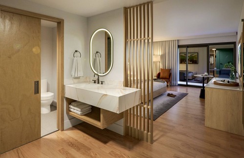 Rancho Santa Fe Hotel | All-In-One Luxury Escape w/ Golf Access, Spa Days & Resort-Style Pool l 2 Rooms