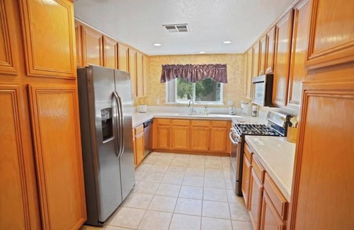 Stevenson Ranch Condominio | All Included & All Furnished 2 bed 2 bath Condo Ready to Move in!