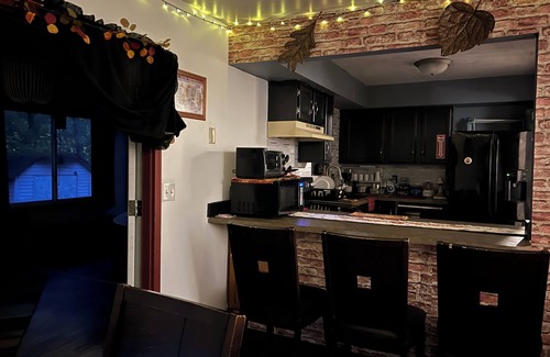Tobyhanna Chalet De Esquí | All Inclusive Chalet inside and outside