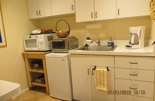 San Rafael Apartamento | Acogedor apartamento de un dormitorio en un vecindario único y tranquilo cerca de la bahía.