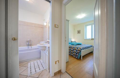 Pescantina Casa | Alloggio romantico nel verde in fronte Acquardens