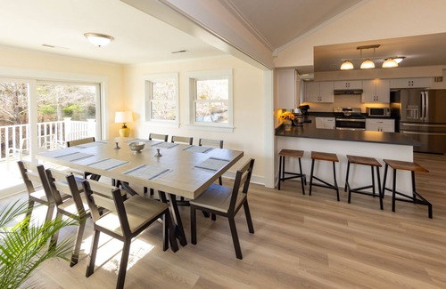 Sandbridge Casa | ALL NEW for 2024! Walk to Beach, Pool, Dog Friendly!