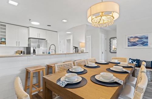 Tranquil Harbour Condominio | NEW! Oceanfront Bliss! 50 Steps ToThe Beach, Big Pool, Great Views.