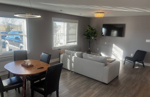 Charlottetown Casa | All one level 2 bedroom w/King beds in Charlottetown- close to hospital