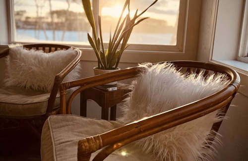 Gresham Cabaña | All-Season Modern Cottage on Red Lake - 45 min from Green Bay