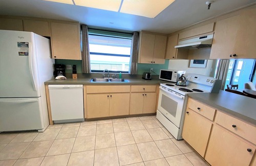 Madeira Beach Condominio | All Seasons Vacation Resort by Liberte'