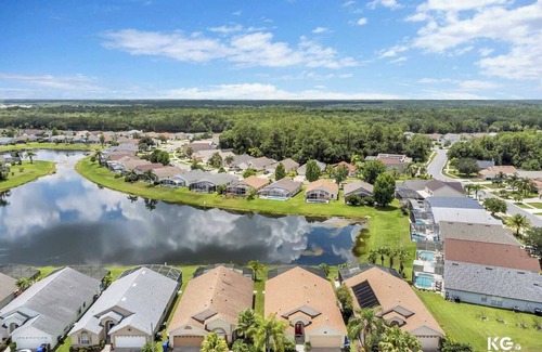 Eagle Pointe South Casa | This house is a 4 bedroom(s), 2 bathrooms, located in Kissimmee, FL.