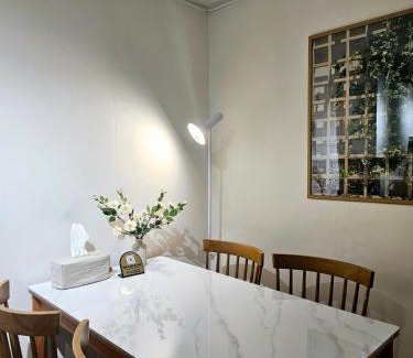 Wonhyoro-dong Apartamento | All the background locations featured in K-pop Demon Hunters are easily accessible within 15 to 30 minutes by public transportation#Stay Aurora
