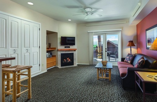 West Yellowstone Complejo | ¡Todas las comodidades de casa!