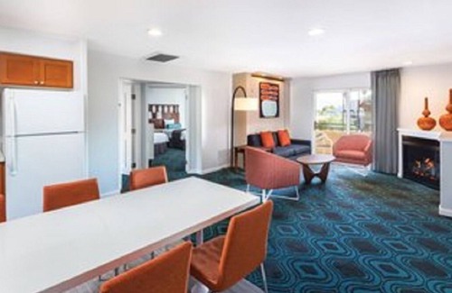 Uptown Design District Complejo | ¡Todas las comodidades de casa!