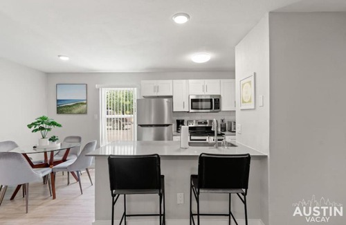 Hyde Park Apartamento | All the Essentials For You and Your Pet in Hyde Park