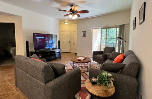 Parkwood Ranch Condominio | All You Need is Love