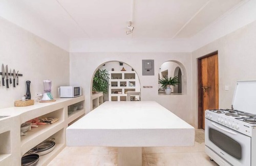 Malindi Villa | Allamanda Hibiscus Suite by YourHost, Malindi