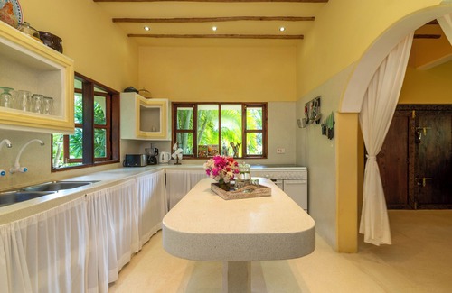 Malindi Villa | Allamanda Oleander Suite by YourHost
