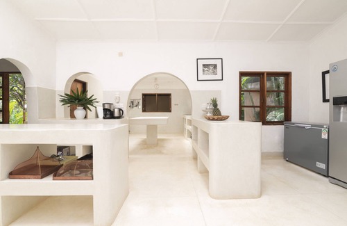 Malindi Villa | Allamanda Oleander Suite by YourHost