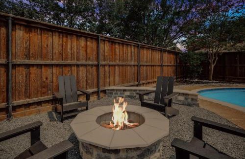 Allen Casa | Allen Abode - 4 Bedrm Pool Fire Pit Charm