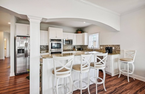 Atlantic Beach Casa | Allen House - 2nd Row Home in Atlantic Beach - 6 Bedrooms w/Private Bathrooms. *Unobstructed Ocean Views*