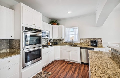 Atlantic Beach Casa | Allen House - 2nd Row Home in Atlantic Beach - 6 Bedrooms w/Private Bathrooms. *Unobstructed Ocean Views*