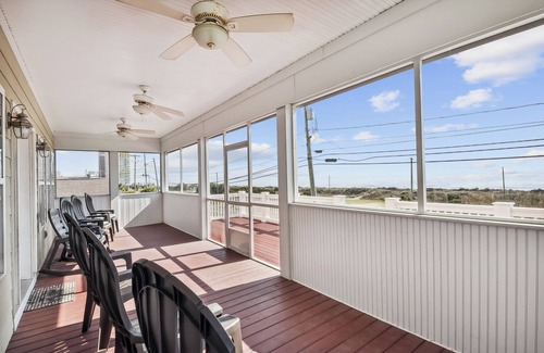 Atlantic Beach Casa | Allen House - 2nd Row Home in Atlantic Beach - 6 Bedrooms w/Private Bathrooms. *Unobstructed Ocean Views*