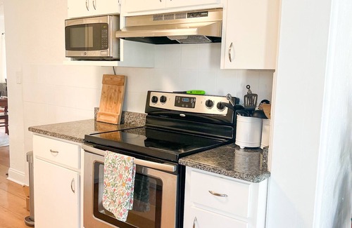 St. Petersburg - Clearwater Casa | Allendale Abode - 2 miles from Downtown St. Pete! & Family-friendly