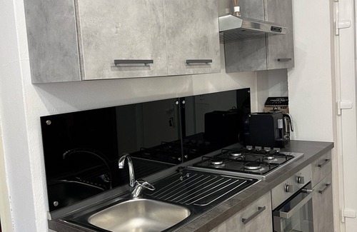 Dorgali Apartamento | Alloggio Tranquillo a Pochi Passi dal Centro e 10 Minuti dal Mare