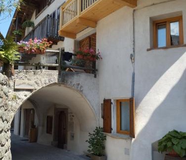 Dorsino Apartamento | Alloggio Turistico LA VECIA DEL BORGO