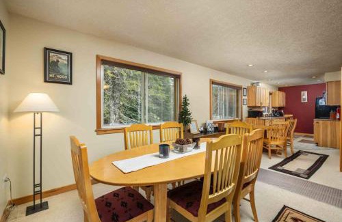 Government Camp Casa | Alltitude Chalet