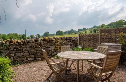 Pwllgloyw Casa | Alltybrain Farm Cottages and Farmhouse B&B