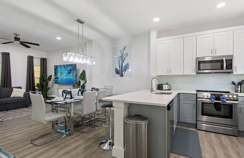 Bellavida Casa | Allure | Entire home in Kissimmee, Florida, 8 guests, 3 bedrooms, 2 baths