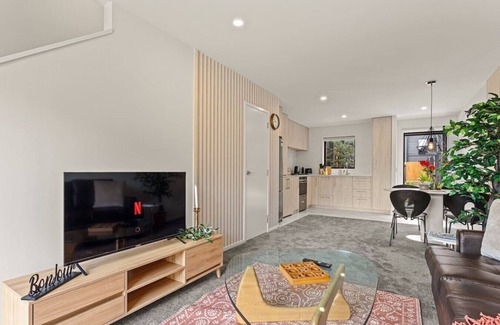 Henderson Casa | Alluring and Well-decorated Home