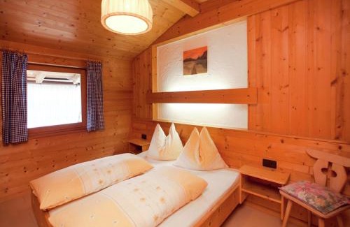 Waidring Apartamento | Alluring Apartment with Swimming Pool in Waidring Tyrol
