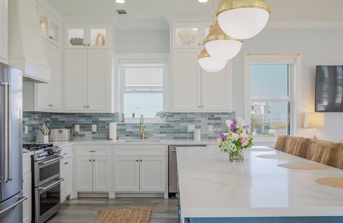 Galveston Cama Y Desayuno | Alma de Mar Chic Beach House + Direct Beach Access
