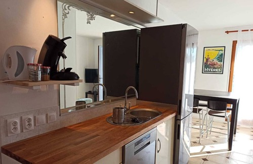 Toulon - Hyeres Apartamento | Almanarre beach house 2