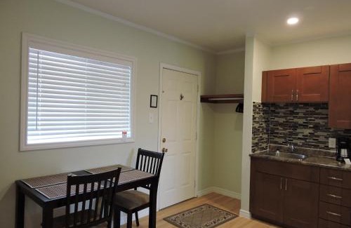 East Kootenay Hotel | Almo Court Motel
