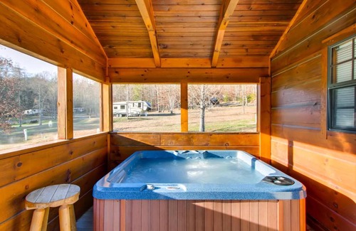 Wears Valley Casa | Almost Camping Too Cabin