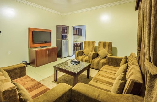 Al Malaz Hotel | AlMuhaidb Furnished Units King Abdulaziz
