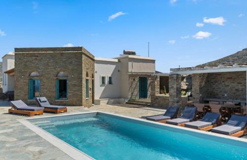 Ydrousa Apartamento | "Aloe On the Rock" by Explore Andros