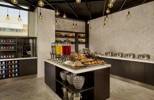 Birmingham City Centre Hotel | Aloft Birmingham Eastside