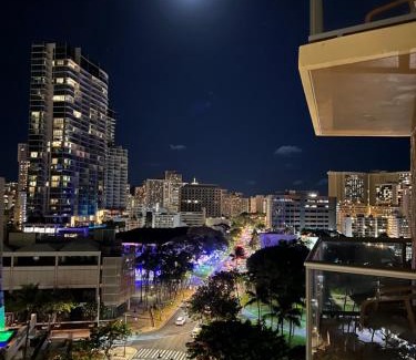 Waikiki Complejo | Aloha Gem Studio - 2 bed with high speed WIFI - Luana Waikiki Hotel & Suite 917, 2045 Kalakaua Avenue HI 96815
