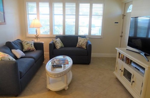 Aloha Kai Casa | Aloha Kai - Unit 3-close to the pool!