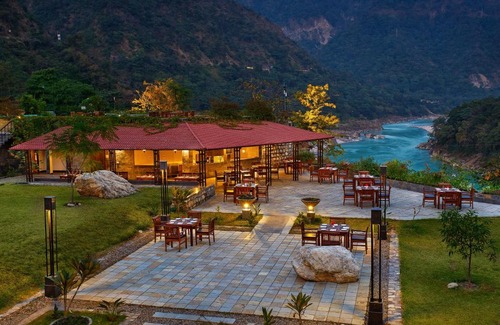 Tapovan Complejo | Aloha On The Ganges by Leisure Hotels