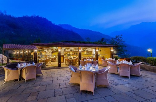 Tapovan Complejo | Aloha On The Ganges by Leisure Hotels