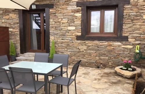 Montejo de la Sierra Cabaña | Casa rural Avena, terraza, BBQ, chimenea, wifi, Hayedo de Montejo