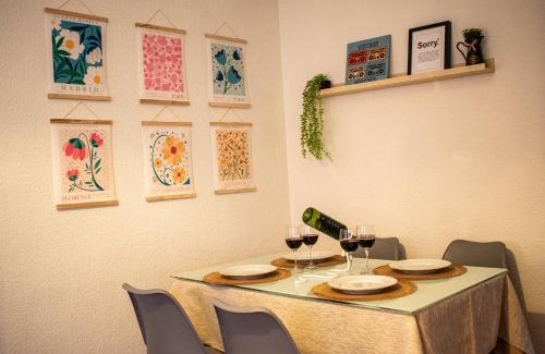 Distrito de Levante Apartamento | Alojamiento entero, a 15 minutos de zona centro con plaza de aparcamiento opcional