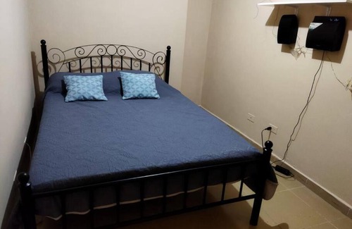 Pueblo Nuevo Apartamento | Alojamiento Entero, Cómodo y Céntrico, 1 Dormitorio, Sala Comedor, Cocina y Baño