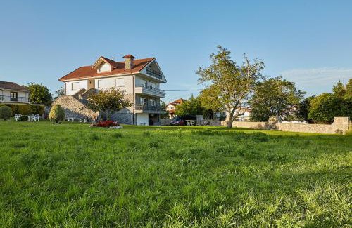 Castillo Siete Villas Casa | Alojamiento extrahotelero casa Ernestina